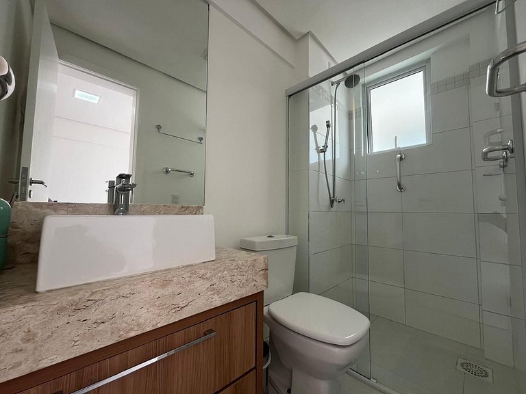 Orbe Residence - Apartamento espaçoso com duas suítes e vara