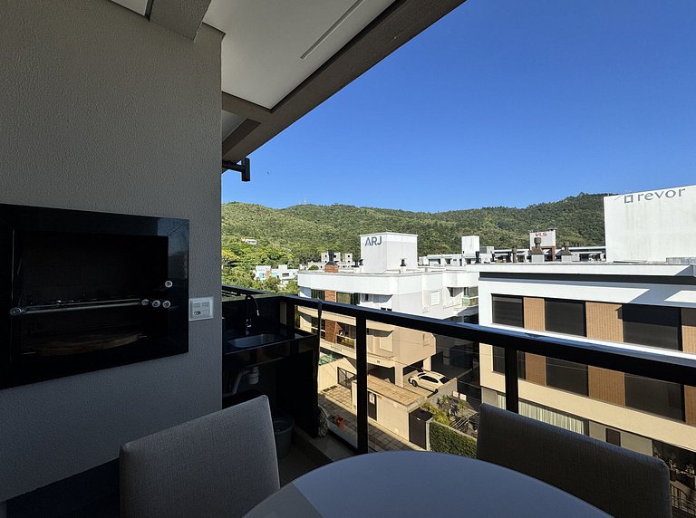 Oásis do Atlântico 402 A – Apartamento amplo em condomínio c