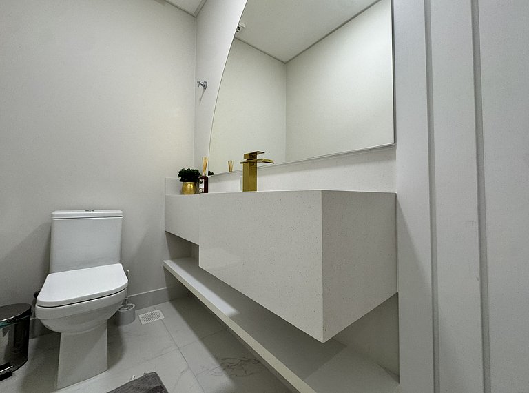 Invictus Residence 202 - Apartamento amplo com ar-condiciona