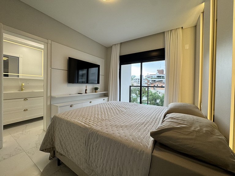 Invictus Residence 202 - Apartamento amplo com ar-condiciona