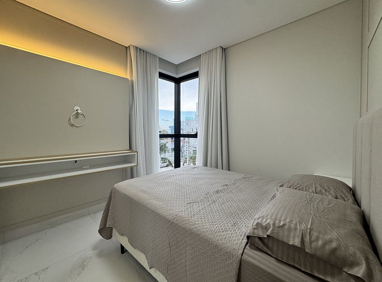 Invictus Residence 202 - Apartamento amplo com ar-condiciona
