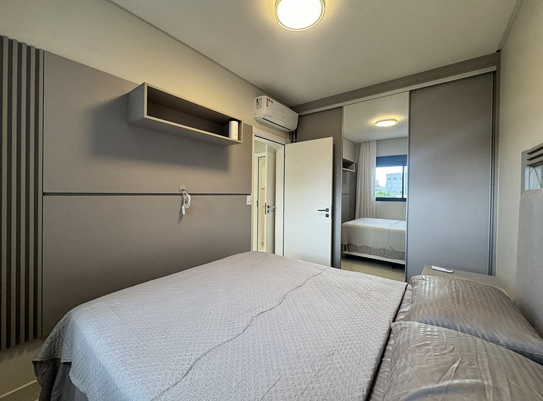 Invictus Residence 202 - Apartamento amplo com ar-condiciona