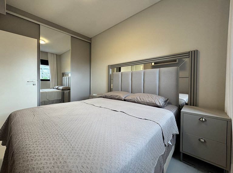 Invictus Residence 202 - Apartamento amplo com ar-condiciona