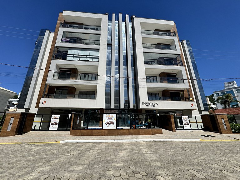 Invictus Residence 204 – Apartamento amplo com ar-condiciona