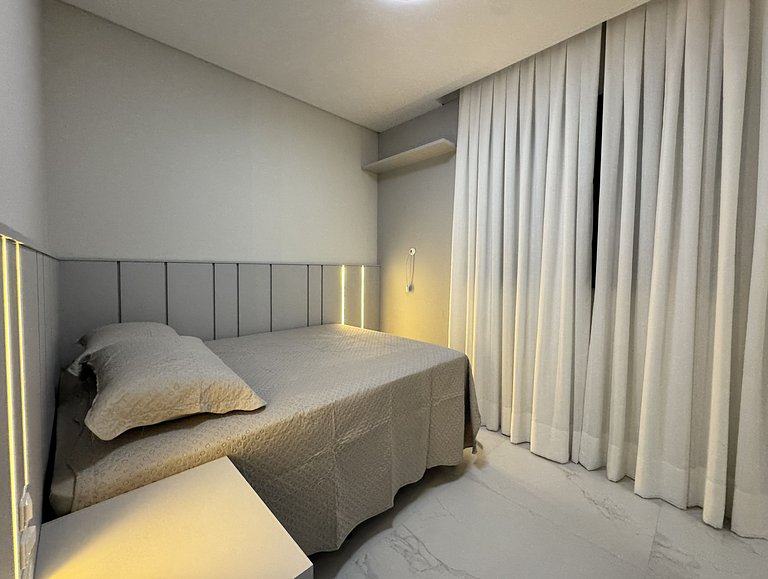 Invictus Residence 204 – Apartamento amplo com ar-condiciona