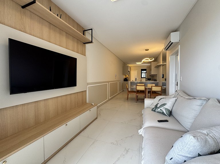 Invictus Residence 204 – Apartamento amplo com ar-condiciona