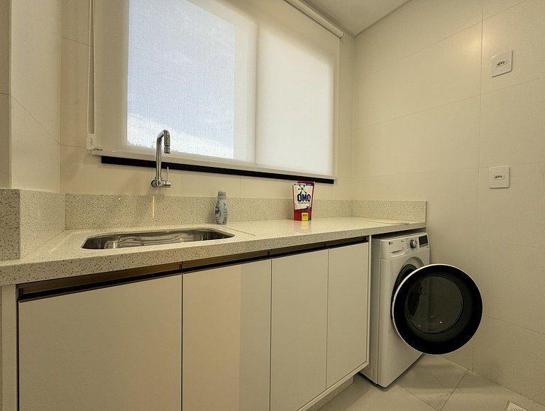 Invictus Residence 204 – Apartamento amplo com ar-condiciona