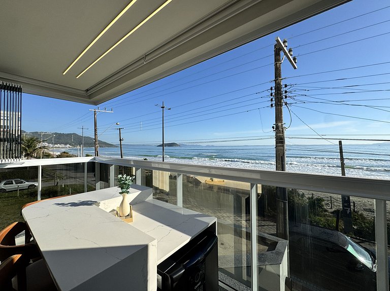 Sonho de Palmas 102- Apartamento de frente para o mar na des