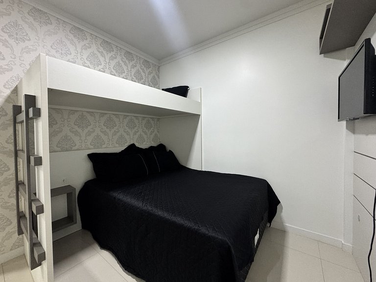 Luize 302 - Apartamento amplo com 3 dormitórios, a 300m do m