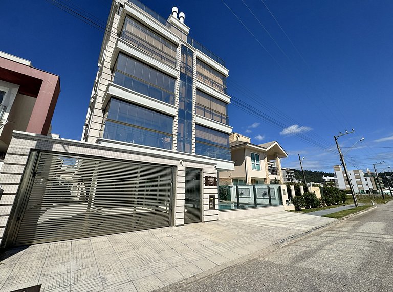 Bellagio Home, apartamento de frente para o mar, com uma vis