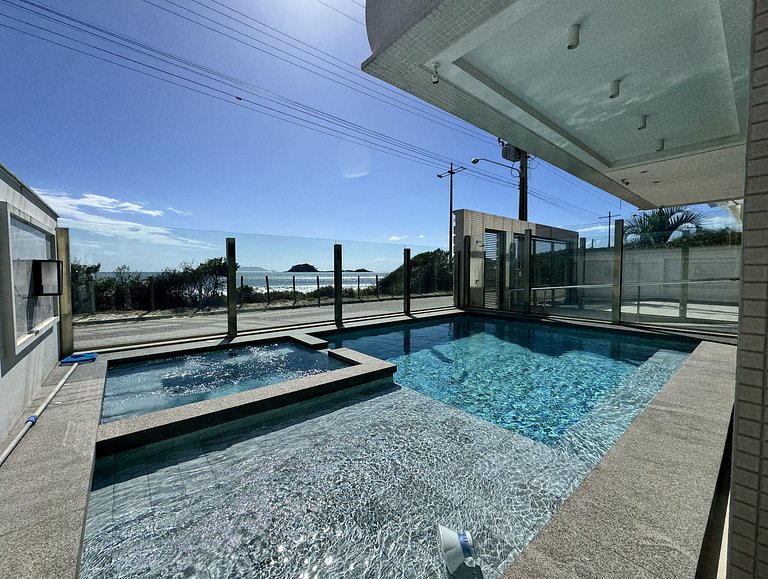 Bellagio Home, apartamento de frente para o mar, com uma vis