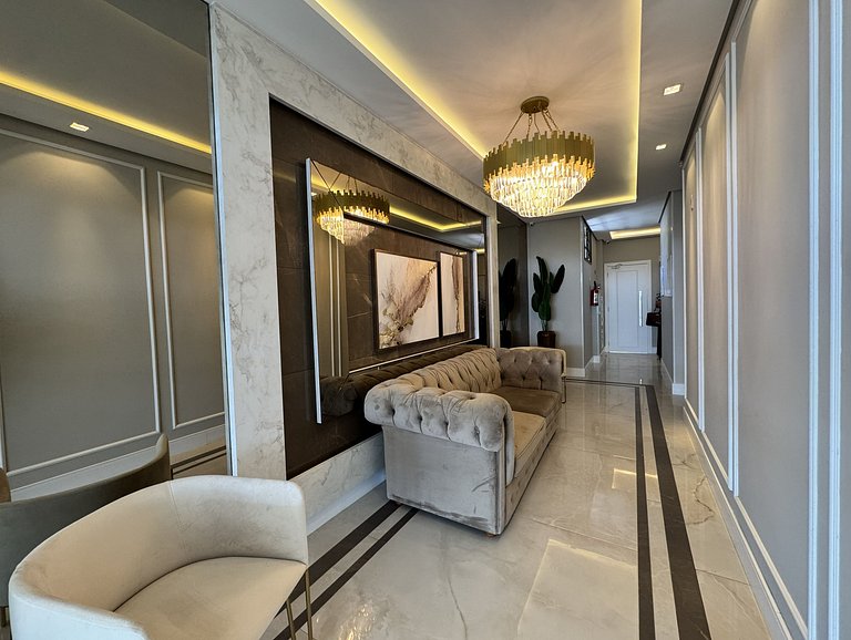 Bellagio Home, apartamento de frente para o mar, com uma vis