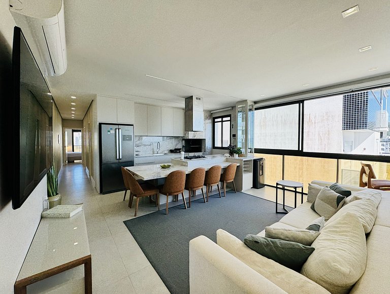 Bellagio Home, apartamento de frente para o mar, com uma vis