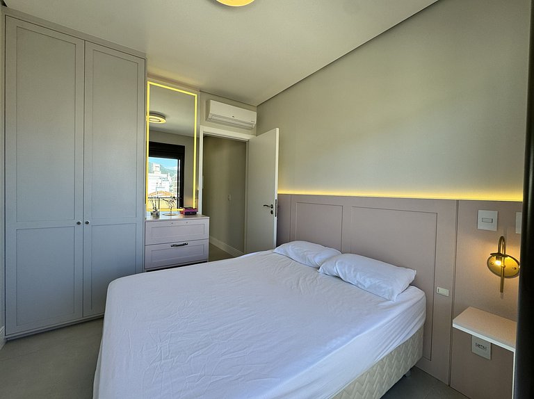 Bellagio Home, apartamento de frente para o mar, com uma vis