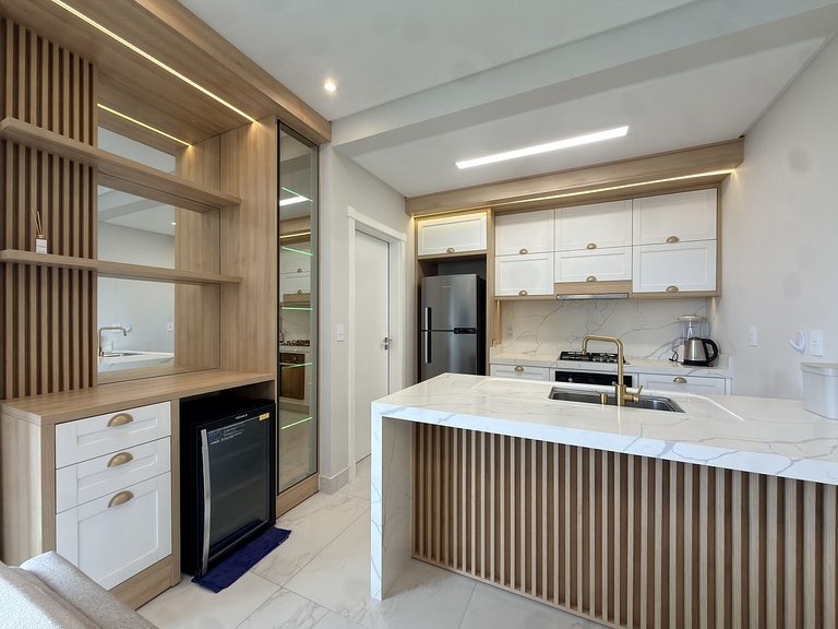 Invictus Residence 202 - Apartamento amplo com ar-condiciona