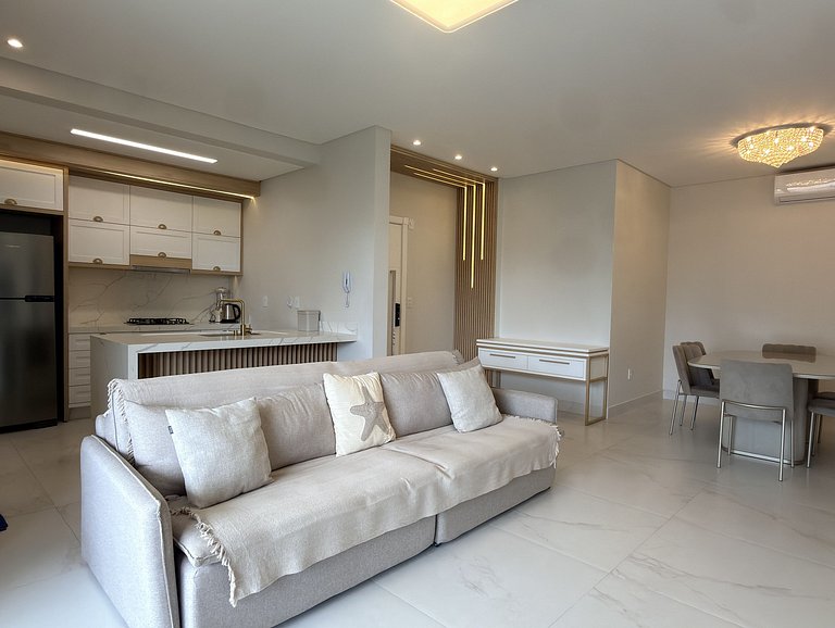 Invictus Residence 202 - Apartamento amplo com ar-condiciona