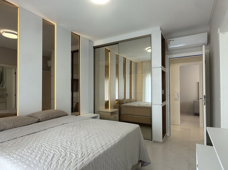 Invictus Residence 202 - Apartamento amplo com ar-condiciona