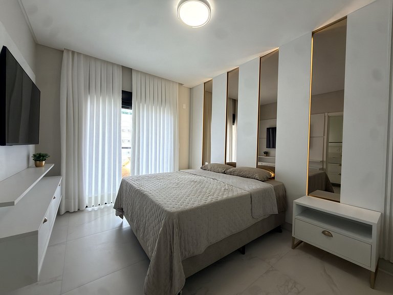 Invictus Residence 202 - Apartamento amplo com ar-condiciona