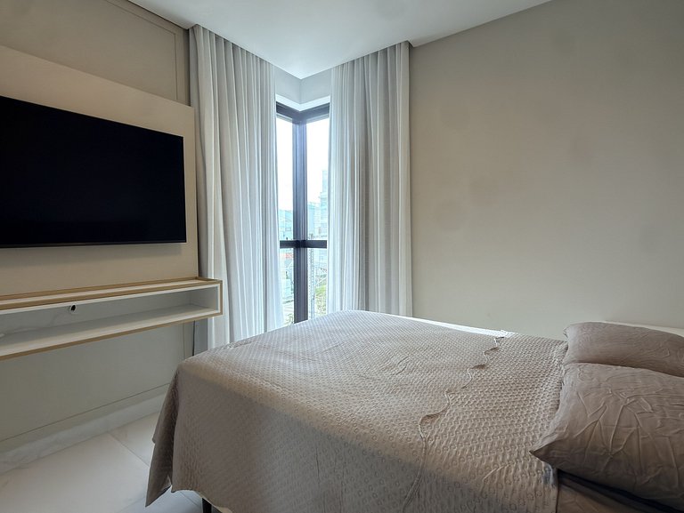 Invictus Residence 202 - Apartamento amplo com ar-condiciona