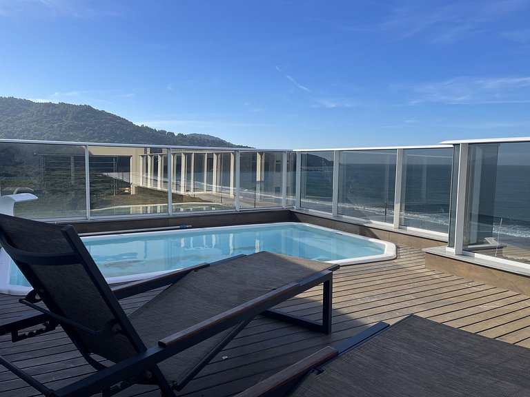 Royal Village - Ático en Praia Grande con 3 suites, piscina