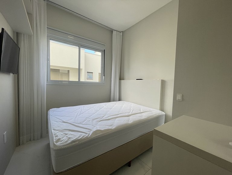 Royal Village - Ático en Praia Grande con 3 suites, piscina