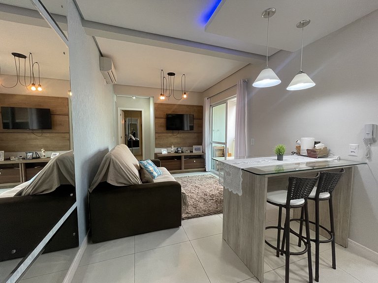 Jardim Acácias -  Apartamento com 2 Dormitórios sendo 1 suít