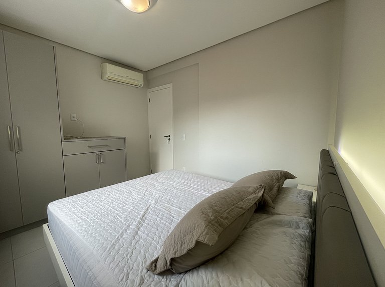 Jardim Acácias -  Apartamento com 2 Dormitórios sendo 1 suít