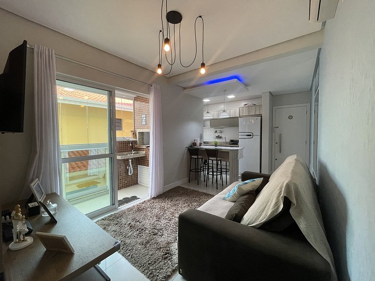 Jardim Acácias -  Apartamento com 2 Dormitórios sendo 1 suít