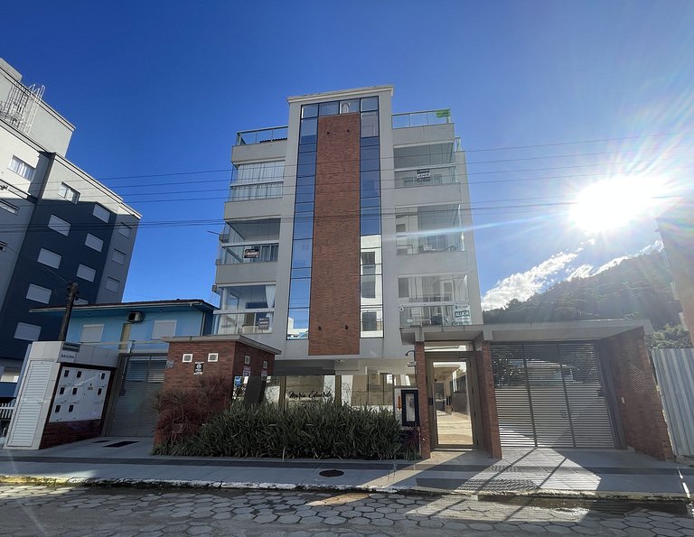 Maria Eduarda 201 - Apartamento com 3 quartos a apenas 3 min